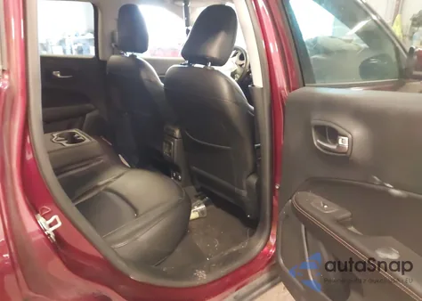 2021 Jeep Compass Limited 4X4 z USA, uszkodzony, nr VIN 3C4NJDCB8MT503470